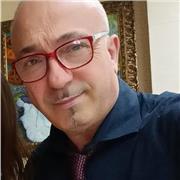 Docente di discipline geometriche, disegno tecnico, geometria descrittiva, impartisce lezioni private per scuole superiori